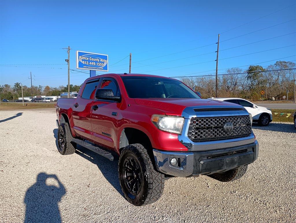 2018 Toyota Tundra SR5's photo