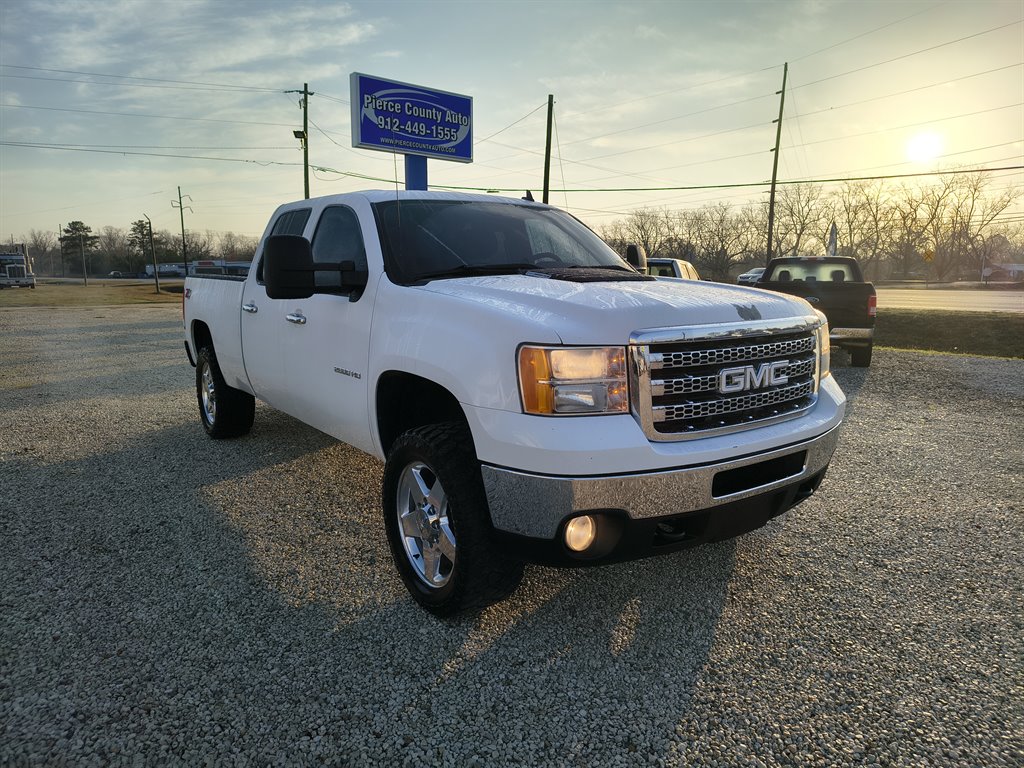 2014 GMC Sierra 4WD Crew Cab 6.5ft SLE's photo